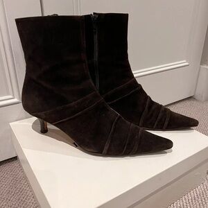 Chic Dark Brown Heeled Boots